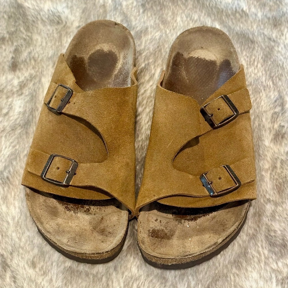 Birkenstocks Brown Suede Buckle Sandals​​
